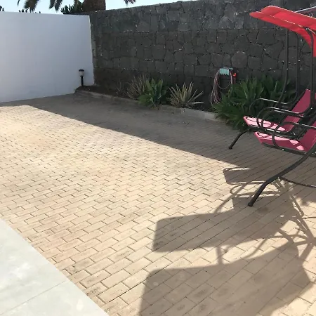 Beautiful 3 Bed 2 Bath In Playa Blanca Villa Debal * Playa Blanca (Lanzarote)